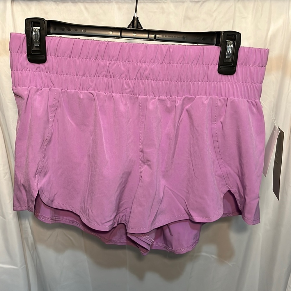 Medium shorts